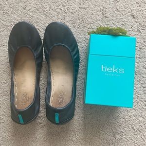 Tieks Black Matte Ballet Flats Size 9
